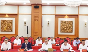 Bộ Chính trị làm việc với Ban Thường vụ Quân ủy Trung ương