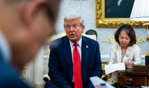 Trump dọa áp thuế 200% lên Trung Quốc nếu hạn chế xuất khẩu nam châm đất hiếm