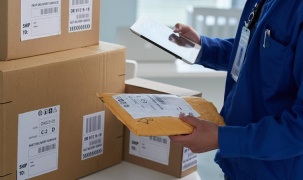THUẾ QUAN HOA KỲ: Phản ứng của các nước về thuế bưu phẩm của Mỹ