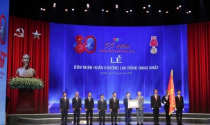 Tổng Bí thư Tô Lâm trao Huân chương Lao động hạng Nhất tặng Đài Truyền hình Việt Nam