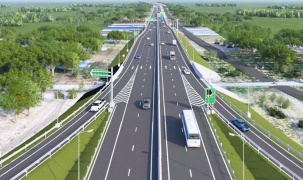 A80 tạo lực đẩy cho bức tranh vận tải tháng 8 bức phá