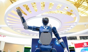 Robot - Người hỗ trợ mẫu mực tương lai của con người