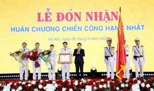 Hải quan Việt Nam đón nhận Huân chương Chiến công hạng Nhất