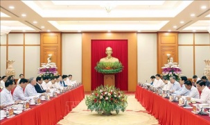 Bộ Chính trị làm việc với Ban Thường vụ Đảng ủy Chính phủ