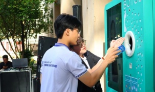 Huế thí điểm hệ thống cọc tiền chai nhựa
