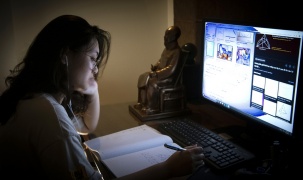 Chính sách đầu tư nguồn lực tài chính cho đội ngũ trí thức