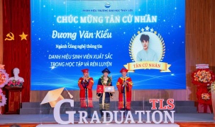 Hành trình từ sự nhút nhát đến danh hiệu sinh viên xuất sắc Công nghệ thông tin