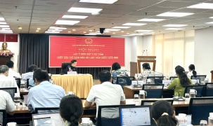 Cần có quy định bảo vệ nhà báo trên không gian mạng