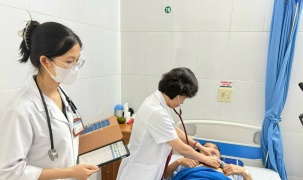 Đề xuất khám sức khỏe miễn phí cho người cao tuổi, người nghèo từ năm 2026