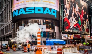 Bóng ma dot-com 25 năm trước và AI hiện nay