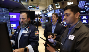 Chứng khoán Mỹ tăng điểm nhờ cổ phiếu Nvidia, giá dầu bốc hơi 3% vì tin OPEC+