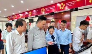 Không yêu cầu người dân cung cấp giấy tờ đã có trong cơ sở dữ liệu quốc gia