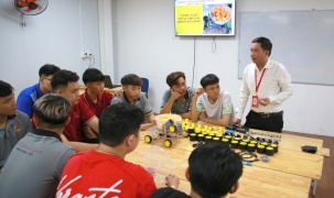 Cuộc đua nhân lực ngành công nghệ cao