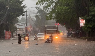 Hà Nội cấp bách phòng chống lũ, bảo đảm an toàn tính mạng cho Nhân dân là trên hết