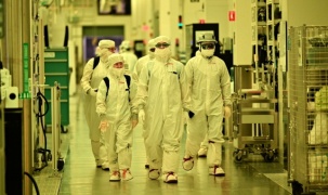 Bên trong Fab 52 - nhà máy Intel đặt niềm tin thống trị lại ngành chip