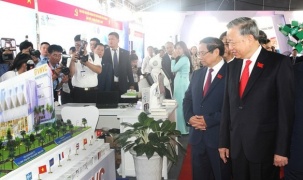 Tổng Bí thư Tô Lâm tham quan Triển lãm Thành tựu Báo chí - Xuất bản