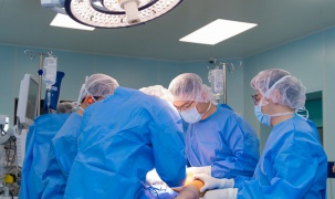 Bệnh nhi đầu tiên tại Việt Nam được thay thành công khớp háng bằng công nghệ in 3D