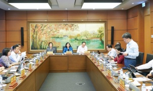 Đổi mới tư duy phát triển, lấy khoa học công nghệ và tăng trưởng xanh làm trụ cột