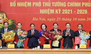 Thủ tướng Phạm Minh Chính trao quyết định bổ nhiệm và giao nhiệm vụ cho 2 Phó Thủ tướng, 3 Bộ trưởng