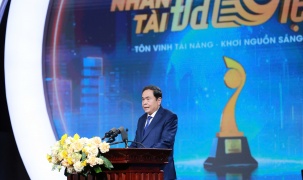 Chủ tịch Quốc hội: Tác giả đạt Giải thưởng “Nhân tài Đất Việt” là những “Công dân học tập”, 