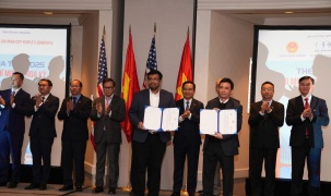 TPHCM hợp tác với tập đoàn hàng đầu thế giới về bán dẫn và trí tuệ nhân tạo