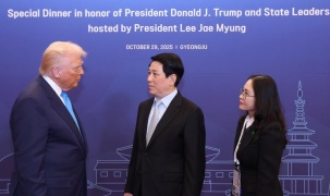 Chủ tịch nước gặp Tổng thống Mỹ và lãnh đạo cấp cao các nước dự APEC 2025