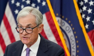 Chủ tịch Fed: Chi tiêu cho AI không giống bong bóng Dotcom