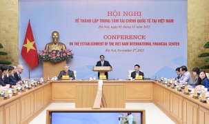 Thủ tướng chủ trì hội nghị về thành lập Trung tâm tài chính quốc tế