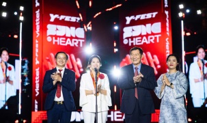 Y-FEST 2025 - Hàng chục nghìn khán giả hòa nhịp thấu cảm cùng âm nhạc và công nghệ của Viettel