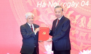 Ông Đỗ Văn Chiến làm Phó Bí thư Thường trực Đảng ủy Quốc hội