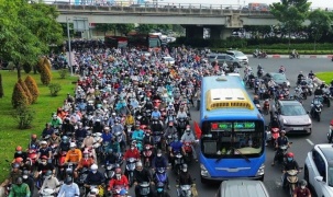 Xe máy chạy xăng sẽ được cải tạo sang điện thế nào