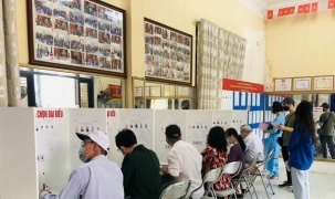 Hà Nội sẽ sử dụng cơ sở dữ liệu quốc gia và ứng dụng VNeID trong lập, in thẻ cử tri