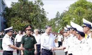 Tổng Bí thư Tô Lâm thăm, làm việc tại Vùng 5 Hải quân
