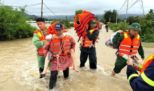 Quân đội phải bằng mọi biện pháp tiếp cận nơi ngập sâu, để kịp thời di dời, sơ tán người dân