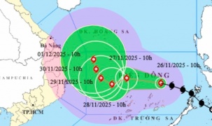 Thủ tướng yêu cầu triển khai các biện pháp cần thiết cao nhất để phòng, tránh, ứng phó bão số 15