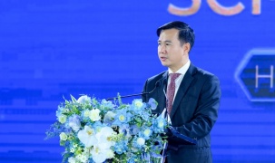 Việt Nam định hình tầm nhìn mới về AI: “Nhanh - An toàn - Nhân văn”