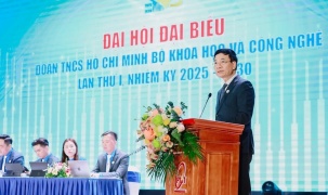 Nói chuyện với người trẻ, Bộ trưởng Nguyễn Mạnh Hùng khuyên 