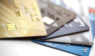 Từ tháng 1/2026, phải ra trực tiếp ngân hàng mới được phát hành thẻ ATM