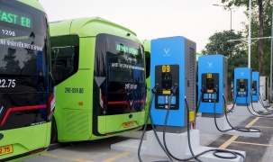 Hà Nội tiên phong xanh hóa giao thông công cộng