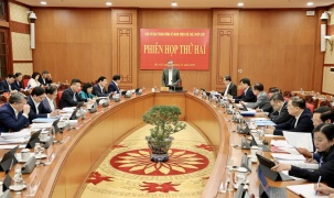 Hoàn thiện thể chế, tháo gỡ ‘điểm nghẽn’ để tạo động lực phát triển đất nước