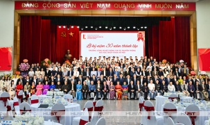 30 năm Trường CNTT&TT Bách khoa Hà Nội – Công nghệ bắt đầu từ con người