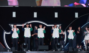 Faker và T1 khuấy động không khí cuồng nhiệt tại lễ hội eSport của VPBank