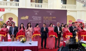 Khai mạc Trưng bày ‘Di sản văn hóa Việt Nam - Sức sống từ truyền thống đến hiện đại’