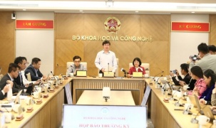 Luật AI định hướng làm chủ các mô hình ngôn ngữ lớn và dữ liệu bản địa