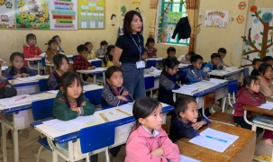 Đưa tiếng Anh trở thành ngôn ngữ thứ hai trong trường học: Không dàn hàng ngang