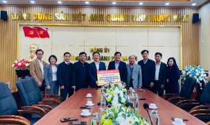 Hội đồng hương Ứng Hòa hỗ trợ 100 triệu đồng chăm lo tết cho các hộ gia đình có hoàn cảnh khó khăn tại xã Ứng Hoà