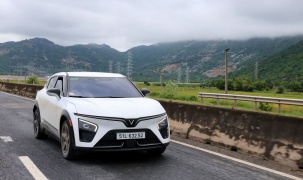 VinFast VF 7 - Mạnh như xe tiền tỷ, chi phí sở hữu ngang xe phổ thông