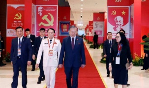 Ngày làm việc đầu tiên Đại hội đại biểu toàn quốc lần thứ XIV của Đảng