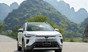 Toyota Việt Nam thông báo mức giá mới cho một số mẫu xe Hybrid Electric