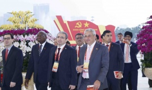 Đại hội XIV: Các nhà ngoại giao, tổ chức quốc tế ấn tượng về 'câu chuyện truyền cảm hứng' của Việt Nam